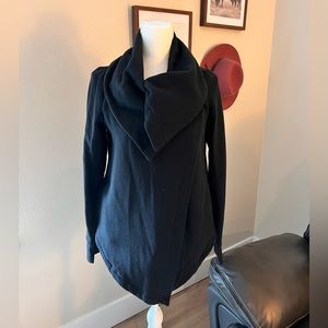 Zella thick cardigan. Size small. Thumb holes and pockets excellent condition